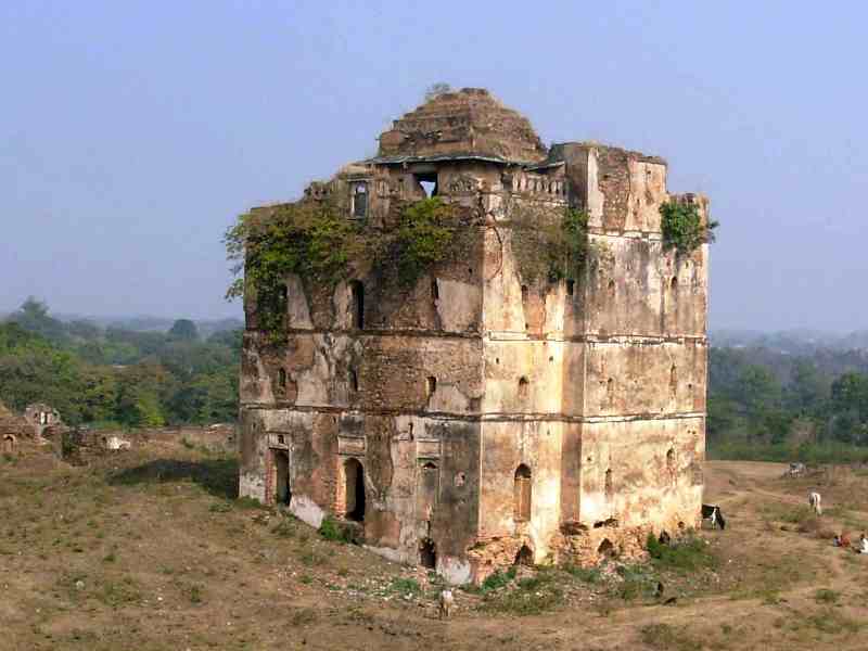 Fort of Nagbansi Kings